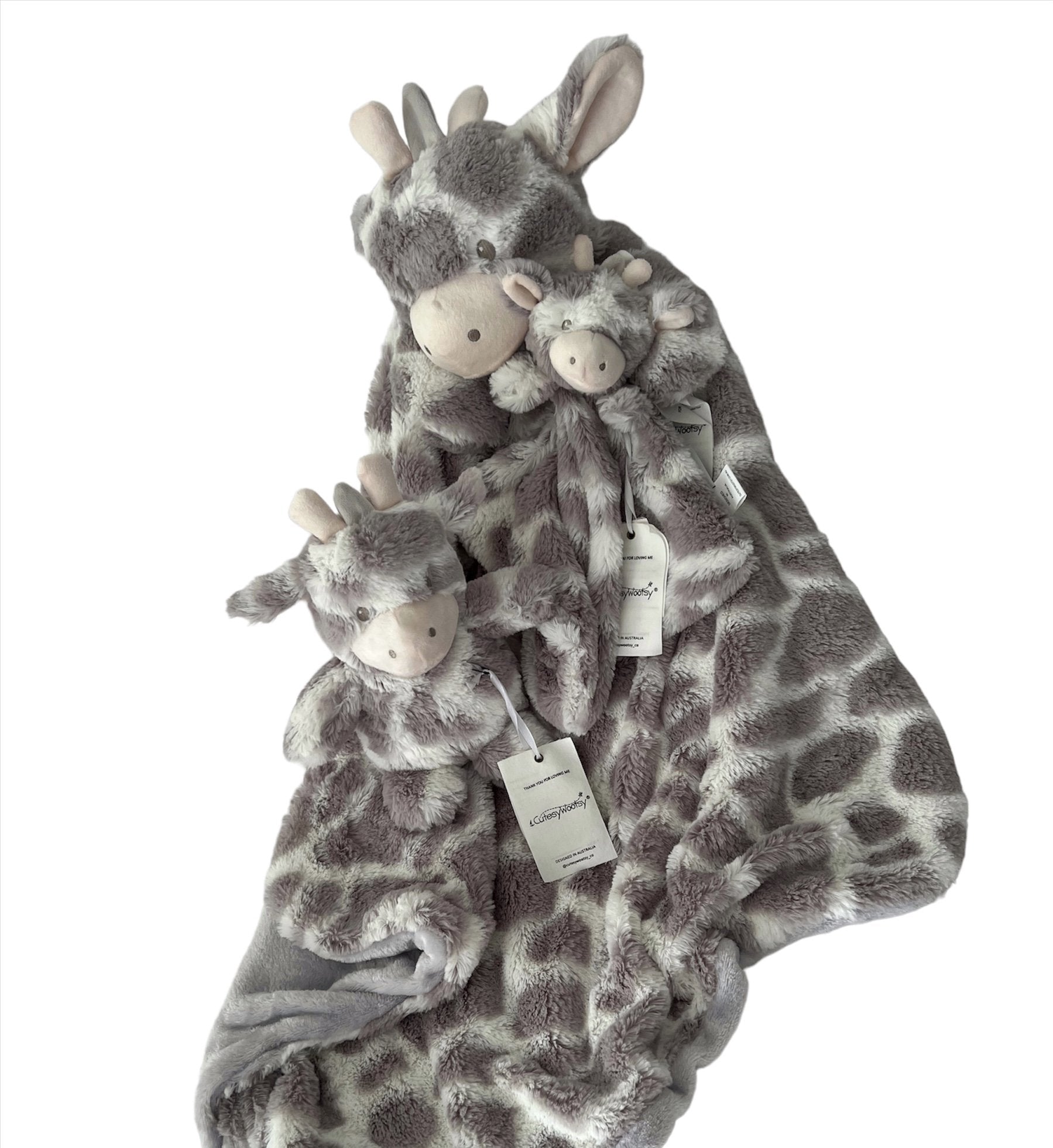 Skye Giraffe Snuggle Set – Loved by Dolly & Gigi | Chosen by Caterina Mete