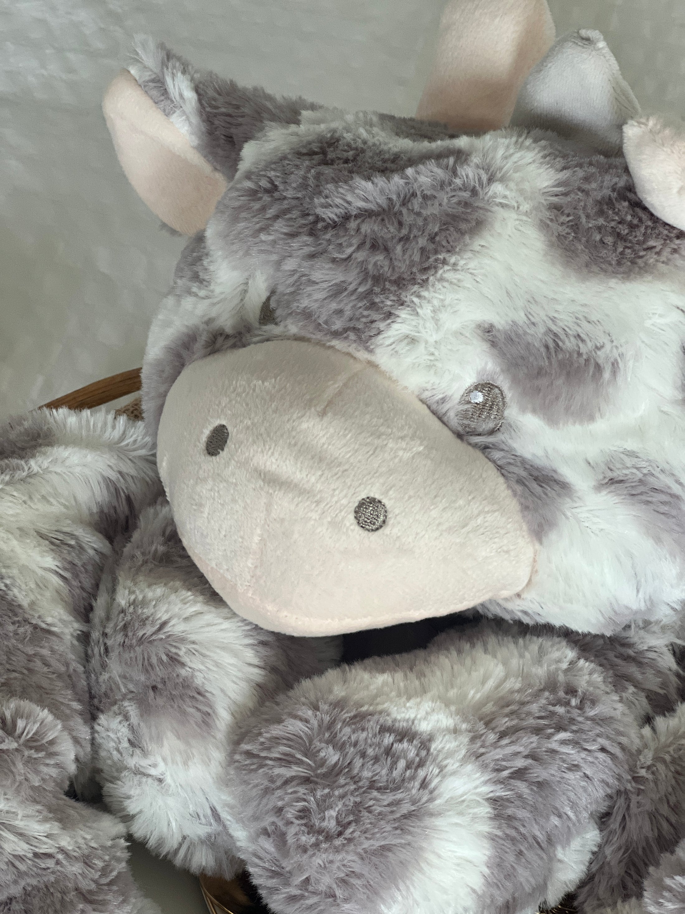 Skye Giraffe Mum & Bub hamper – neutral baby shower gift set